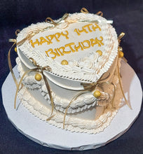 Vintage Cake (Heart Shaped)