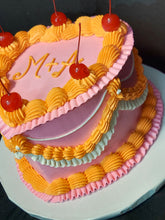 Vintage Cake (Heart Shaped)