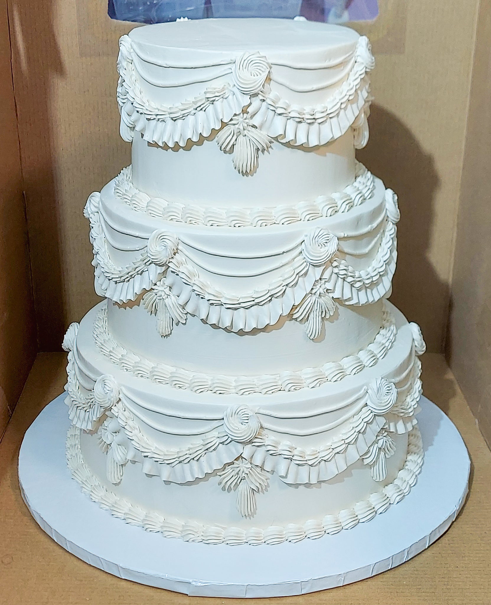 Buttercream Piping Vintage Wedding Cake (3-tier)