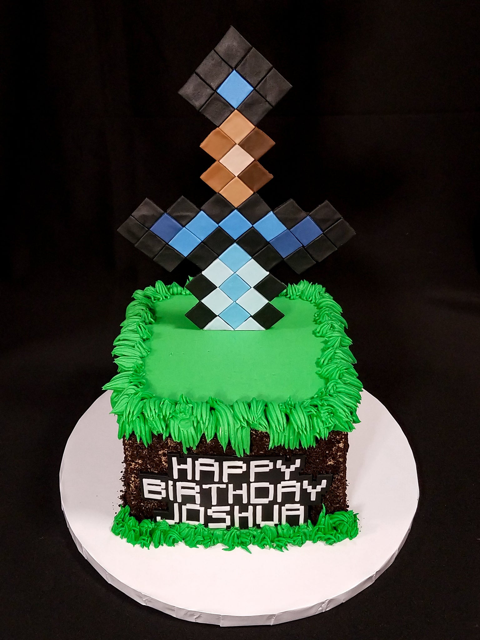 Minecraft Herobrine Chocolate Cake uae | Gift Minecraft Herobrine Chocolate  Cake- FNP